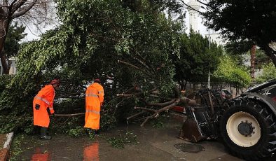 Antalya Büyükşehir ekipleri yağmur için teyakkuzda