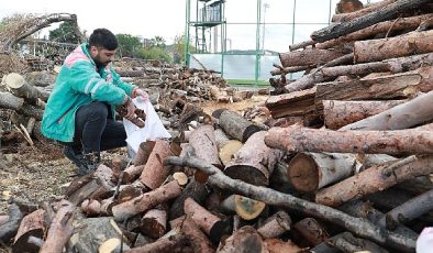 Burhaniye Belediyesi hem evleri hemde gönülleri ısıtıyor