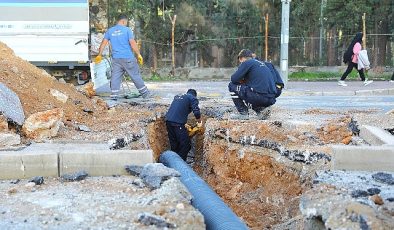 Büyükşehir Belediyesi Namık Kemal Bulvarı asfaltını yeniliyor