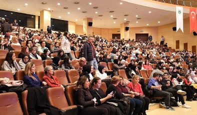 Büyükşehir’den KOÜ’lü gençlere anlamlı film gösterisi