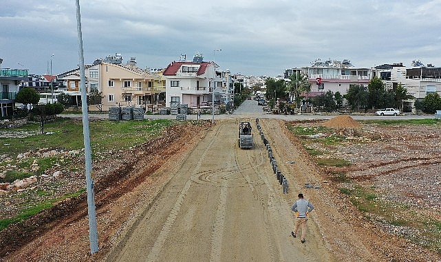 Didim’de yol çalışmaları tüm hızıyla devam ediyor