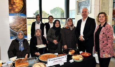 Mustafakemalpaşa’nın yöresel lezzetler kitabı görücüye çıktı