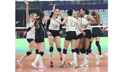 VakıfBank, Kulüpler Dünya Şampiyonası’nda grup lideri olarak yarı finalde