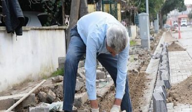 Burhaniye yolları yenilenmeye devam ediyor