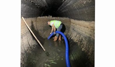 Büyük Kanal’daki paklık çalışmaları yerin 8 metre altında sürüyor