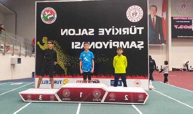 Gemlik atletizmde muvaffakiyete koşuyor