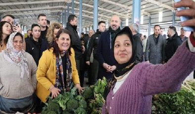 Lider çerçioğlu Söke Bağarası salı pazarında vatandaşlarlar buluştu