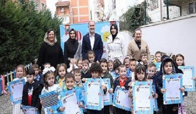 Lider Taban Minik Öğrencilerin Karne Heyecanına Ortak Oldu