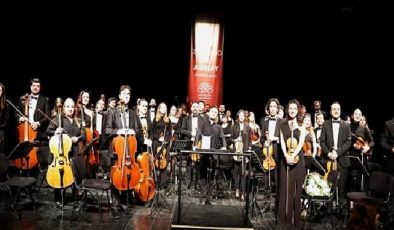 Nilüfer Oda Orkestrası 20 yaşını konserle kutladı