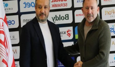 Sergen Yalçın, Antalyaspor’a imzayı attı: ‘Ligde bütün maçlar zor’