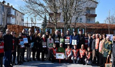 ‘Toprak Dede’ ve ‘Yaprak Dede’ unutulmadı “Onun yolundan yürümeye devam edeceğiz”