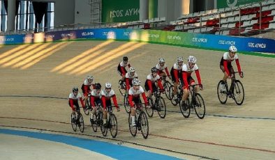 Türkiye Bisiklet Federasyonu Konya Olimpik Velodromunda Pist Bisikleti Temel Eğitim Programı