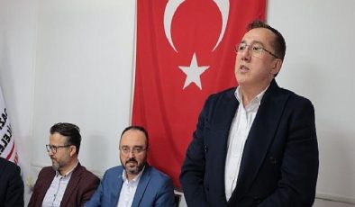 AK Parti Nevşehir Belediye Lider Adayı Dr. Mehmet Savran, Nevşehir Vatan Şehit Şehitleri ve Gazileri Derneği’ni ziyaret etti