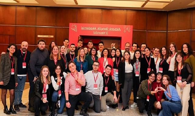 Akbank Gençlik Akademisi, 3. Yılında da Geleceği Gençlerle Dönüştürmeye Devam Ediyor