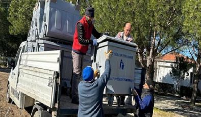 Burhaniye Belediyesi Paklık İşleri Müdürlüğü “Daha Pak Bir Burhaniye” sloganı ile durmaksızın çalışmalarına devam ediyor.