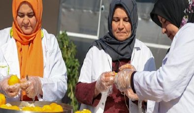 Büyükşehir turunçları reçele dönüştürüyor