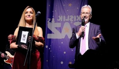 Caz Konserleri’nin açılışını Jülide Özçelik yaptı