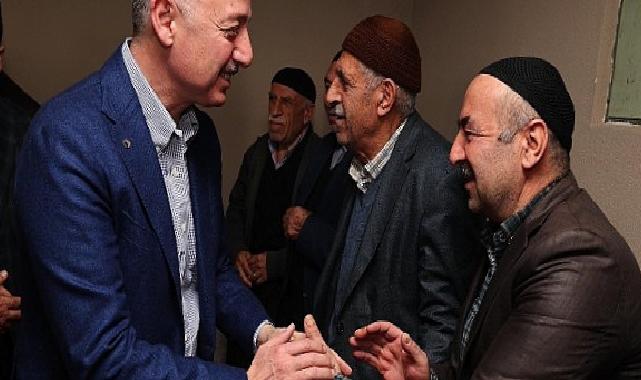 Cumhur İttifakı Kocaeli Büyükşehir Belediye Lider Adayı ve Kocaeli Büyükşehir Belediye Lideri Tahir Büyükakın, İzmit’te Vanlılar ile bir ortaya geldi