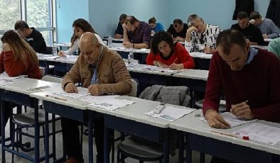 Ege Üniversitesinde vazifede yükselme imtihanı yapıldı