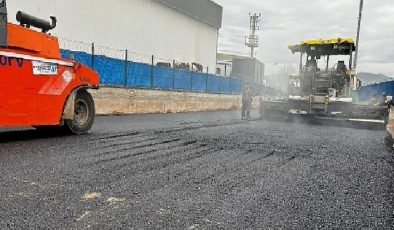 Ford fabrikasına ulaşımın sağlandığı yola asfalt