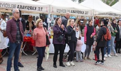 Karşıyaka’da “Sevgililer Günü Pazarı” açıldı