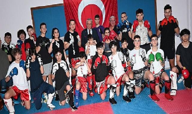 Lider Topaloğlu’ndan kick boks atletlerine ziyaret