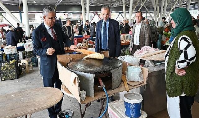 Lider Topaloğlu’ndan pazar esnafına ziyaret