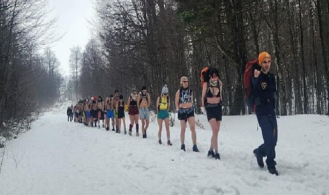 Zihnin Soğukla İmtihanı: Mayo ile karlı dağlara tırmandılar