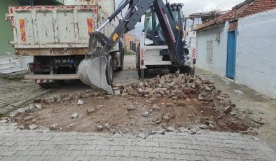 Burhaniye Genelinde Yol Çalışmaları Sürüyor