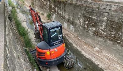 Büyükşehir, Muğla’da 1200 Kilometre Dere Paklığı Yaptı