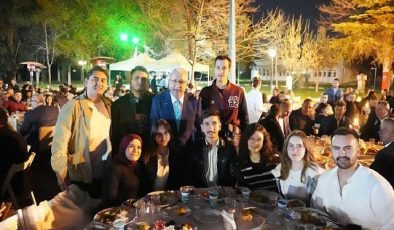 Ege Üniversitesi ailesi iftar programında bir ortaya geldi