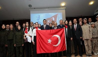 İstiklal Marşı’nın Kabulünün 103.Yıl Dönümü Aliağa’da Kutlandı