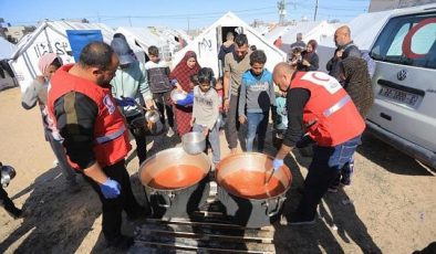 Kızılay’ın Gazze Gemisi Mısır’a Ulaştı