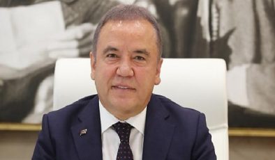 Lider Muhitin Böcek 8 Mart Dünya Bayanlar Günü İletisi