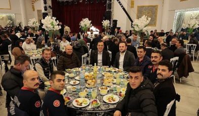 Nevşehir Belediye Lideri Dr. Mehmet Savran, Nevşehir Belediyesi belediye çalışanı ile iftarda buluştu