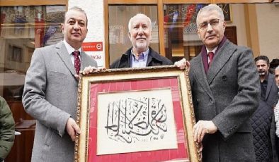 Yine İnşa Edilen Üsküdar Gümüşsu Camii İbadete Açıldı